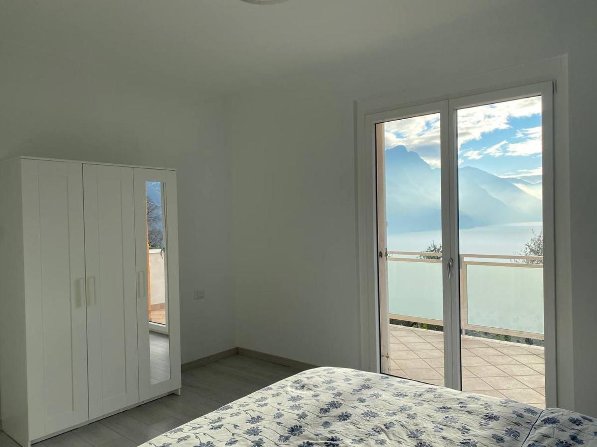 Happy Guest Apartments - Blue Apartment Riva di Solto Eksteriør bilde