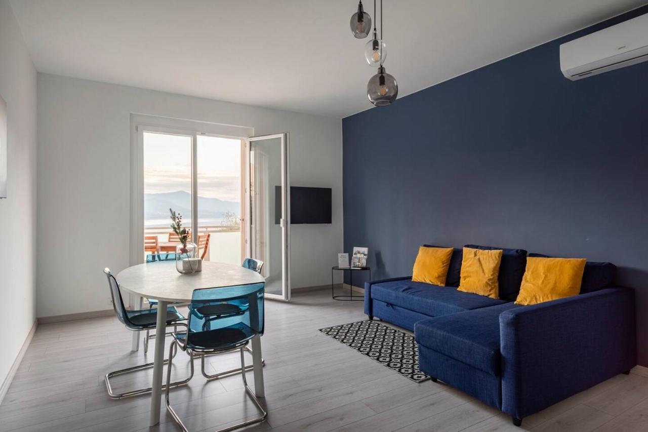 Happy Guest Apartments - Blue Apartment Riva di Solto Eksteriør bilde