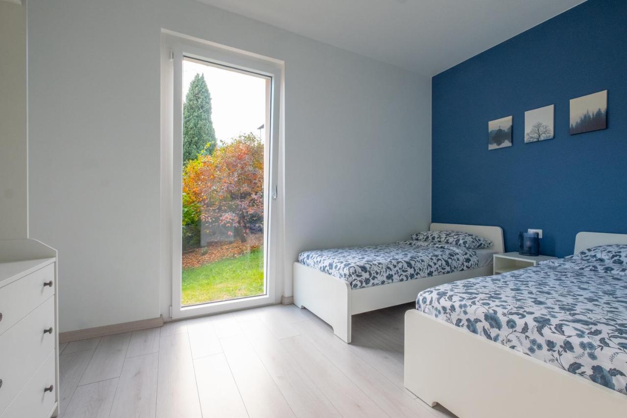 Happy Guest Apartments - Blue Apartment Riva di Solto Eksteriør bilde